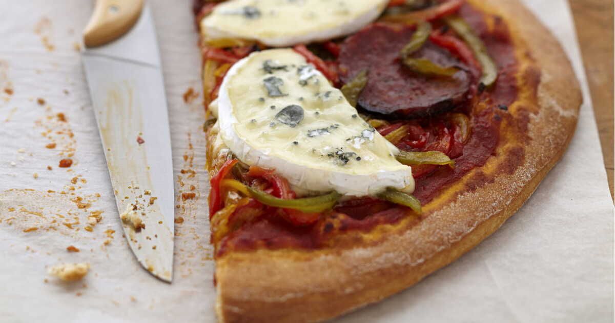 Découvrez la pizza peperoni au bleu : une fusion de saveurs audacieuses