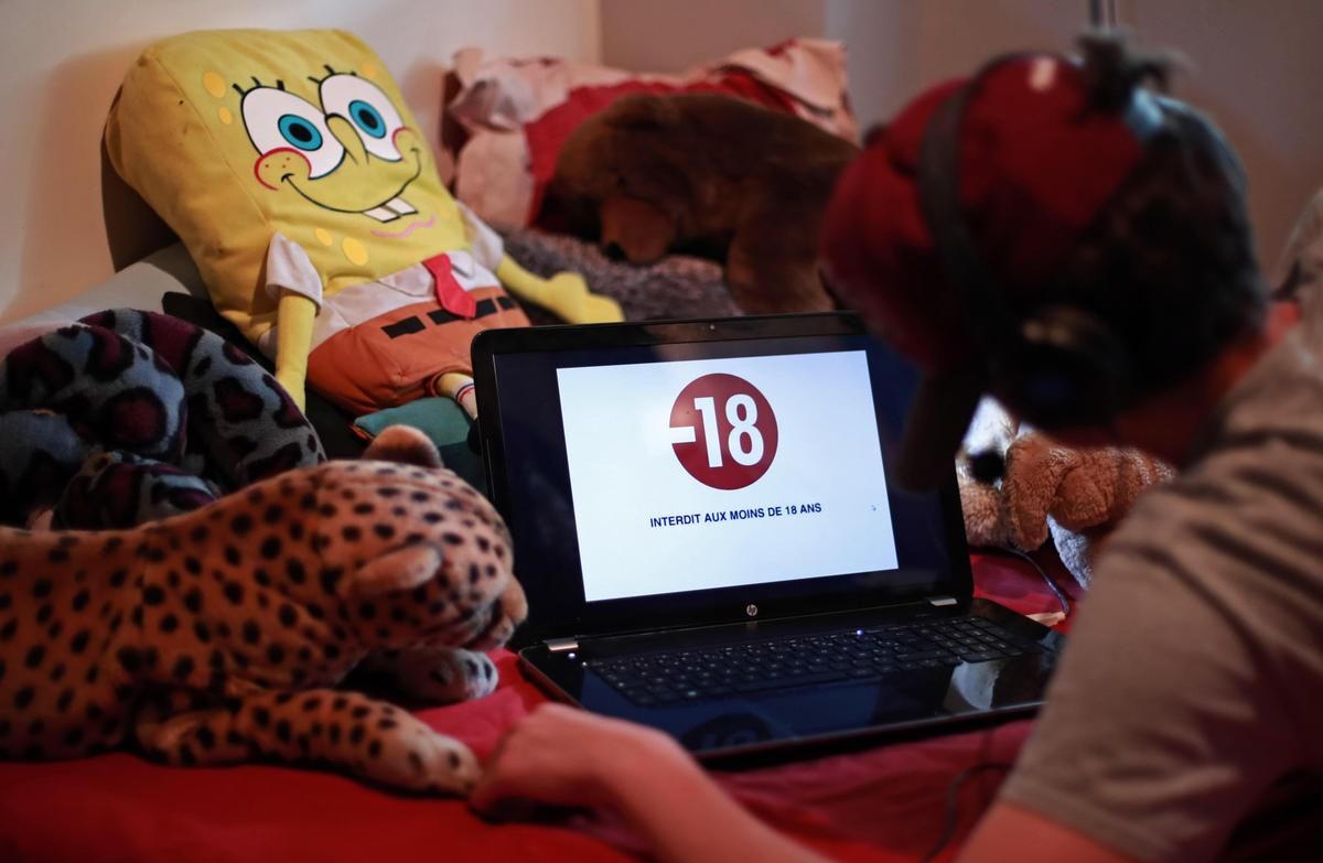 Les dangers du numérique pour les mineurs : e-Enfance tire la sonnette d'alarme