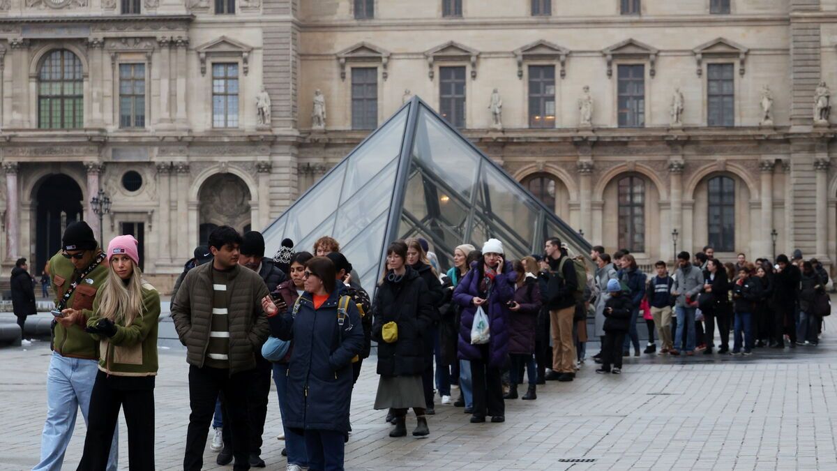 Escroquerie au Louvre : un agent sous les projecteurs de la justice