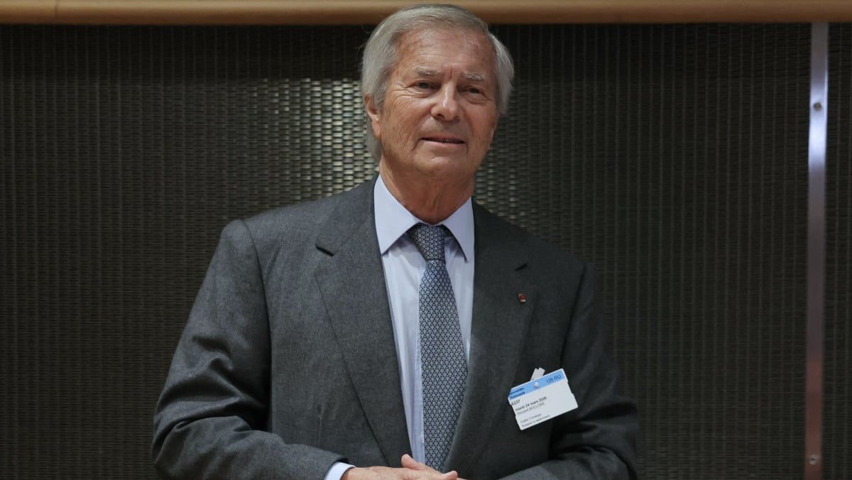 LFI propose une loi pour freiner la concentration des médias d'ici 2027