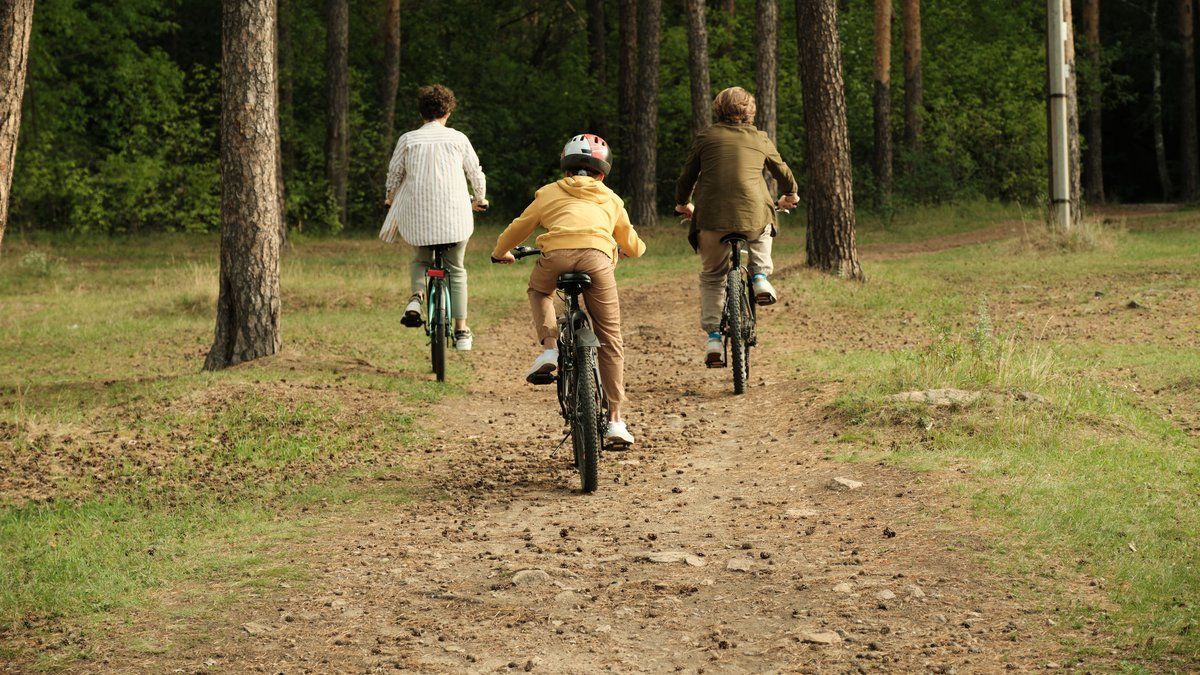 Tragédie à Bourges : un garçon de 9 ans perd la vie après une chute à vélo