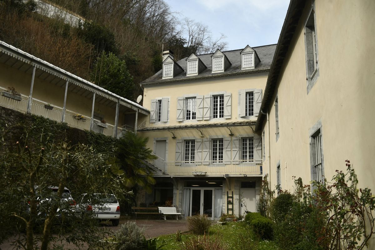 Les victimes de Bétharram en quête d'écoute auprès du pape lors de sa visite en France