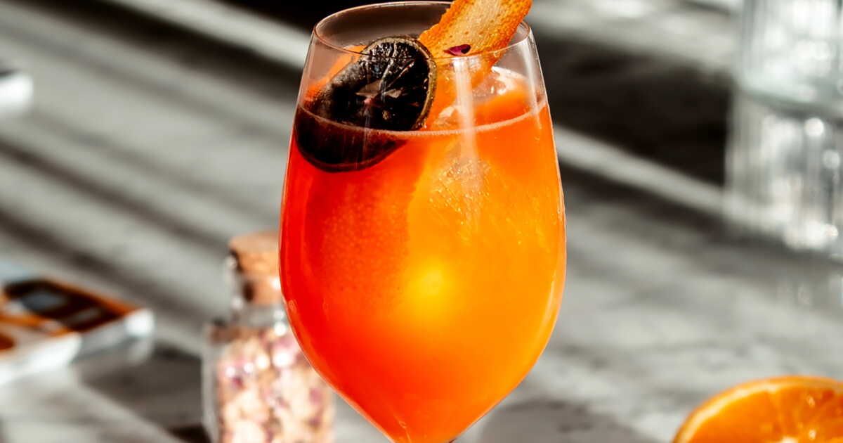 Découvrez le passion spritz, la nouvelle tendance cocktail à essayer dès maintenant