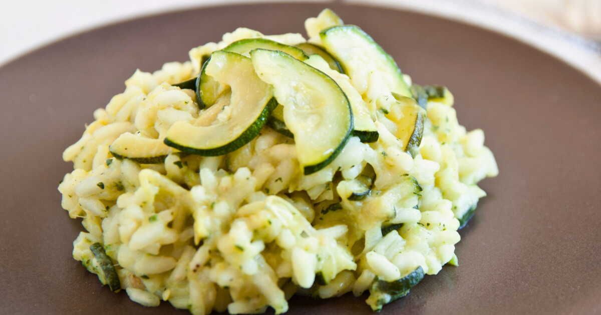 Risotto aux courgettes : une recette crémeuse à savourer sans modération