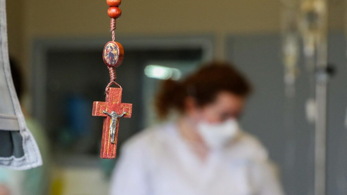 La fin de l'aumônerie à l'hôpital de Tours : entre économie et laïcité