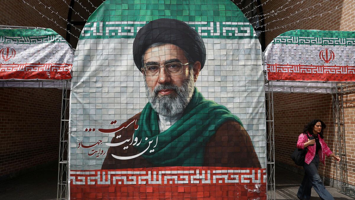 Mojtaba Khamenei : des blessures superficiellement rassurantes en pleine tourmente au Moyen-Orient
