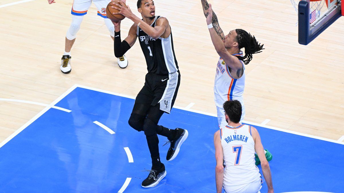 Wembanyama en difficulté, les Spurs au bord de l'élimination face au Thunder