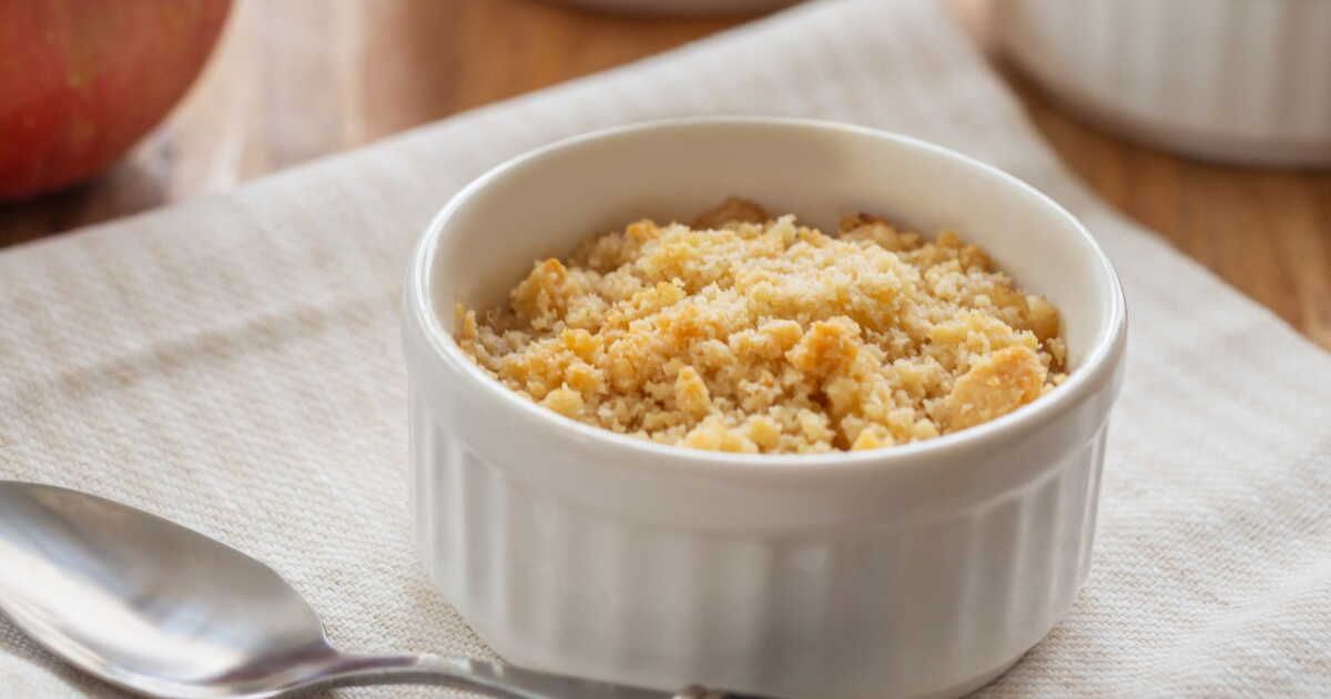 Un crumble aux pommes sans beurre : la recette simple d'une diététicienne