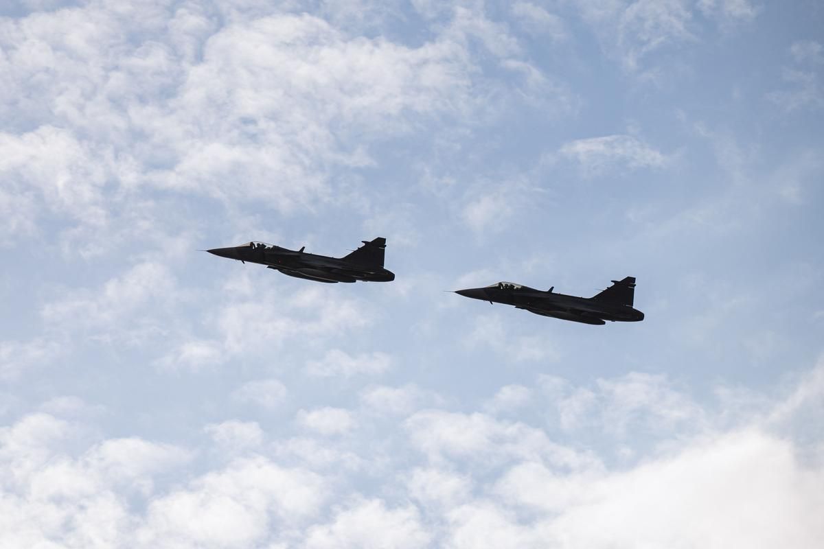 La Suède renforce l'Ukraine avec 36 avions de chasse : un acte fort de solidarité