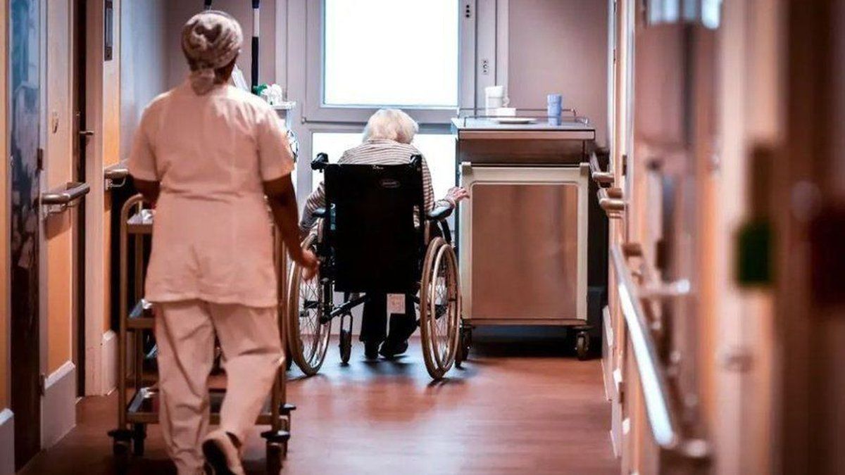 "Une somme hallucinante pour si peu" : la révolte d'un résident d'Ehpad face à des frais exorbitants