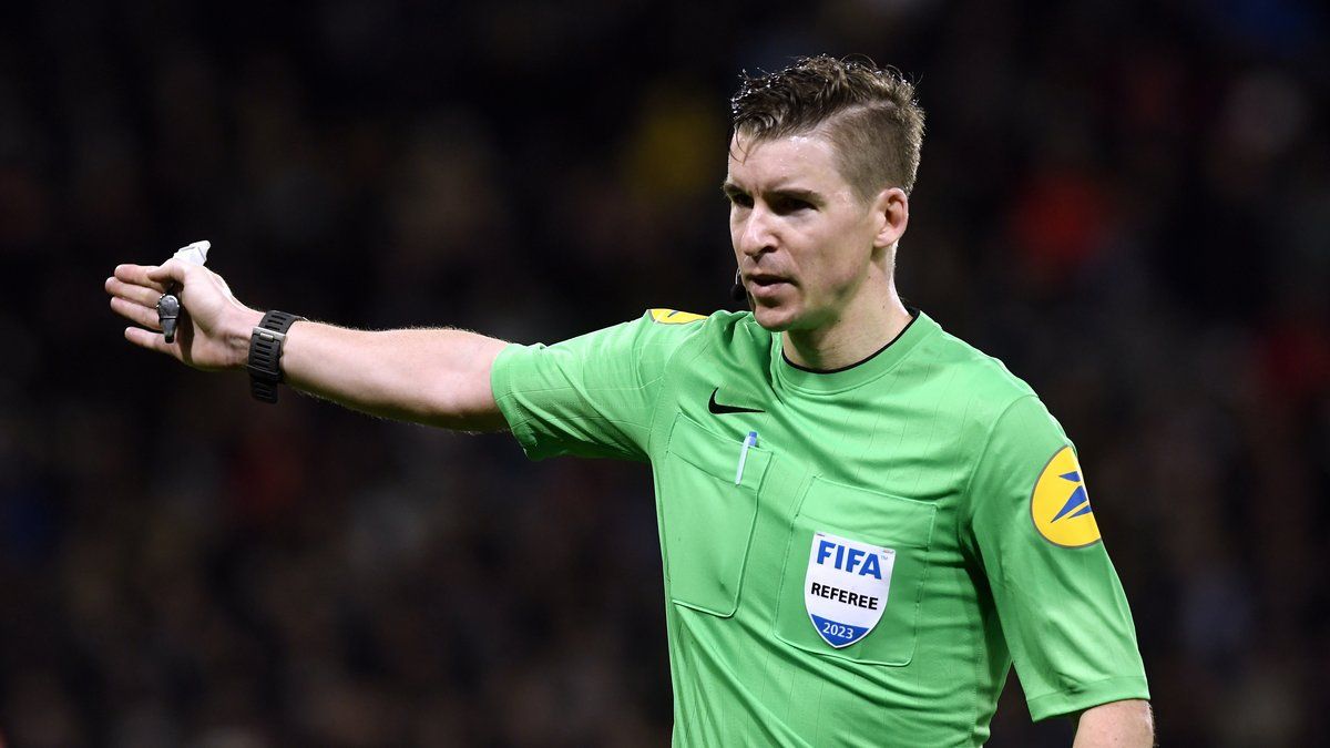 Zoom sur les arbitres de la Coupe du monde 2026 : qui sont les hommes en noir des grandes rencontres ?