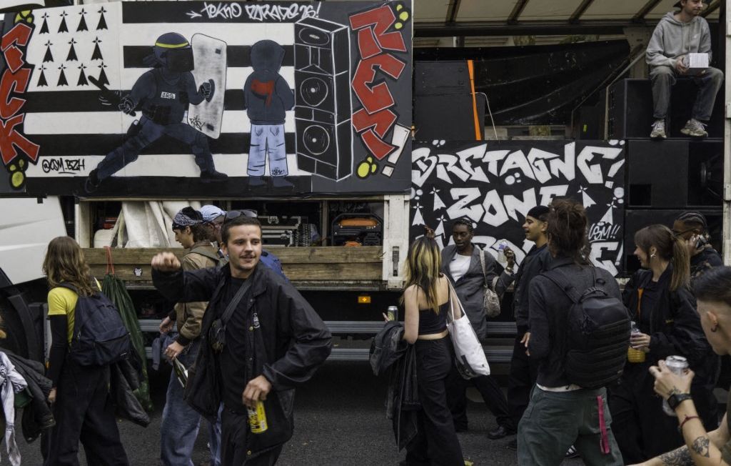 Des milliers de teufeurs s'élèvent contre la répression des free parties