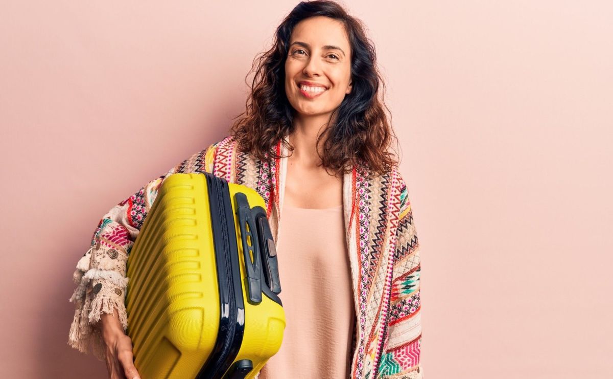 Partir en vacances avec une valise cabine : les secrets d'une experte pour voyager léger