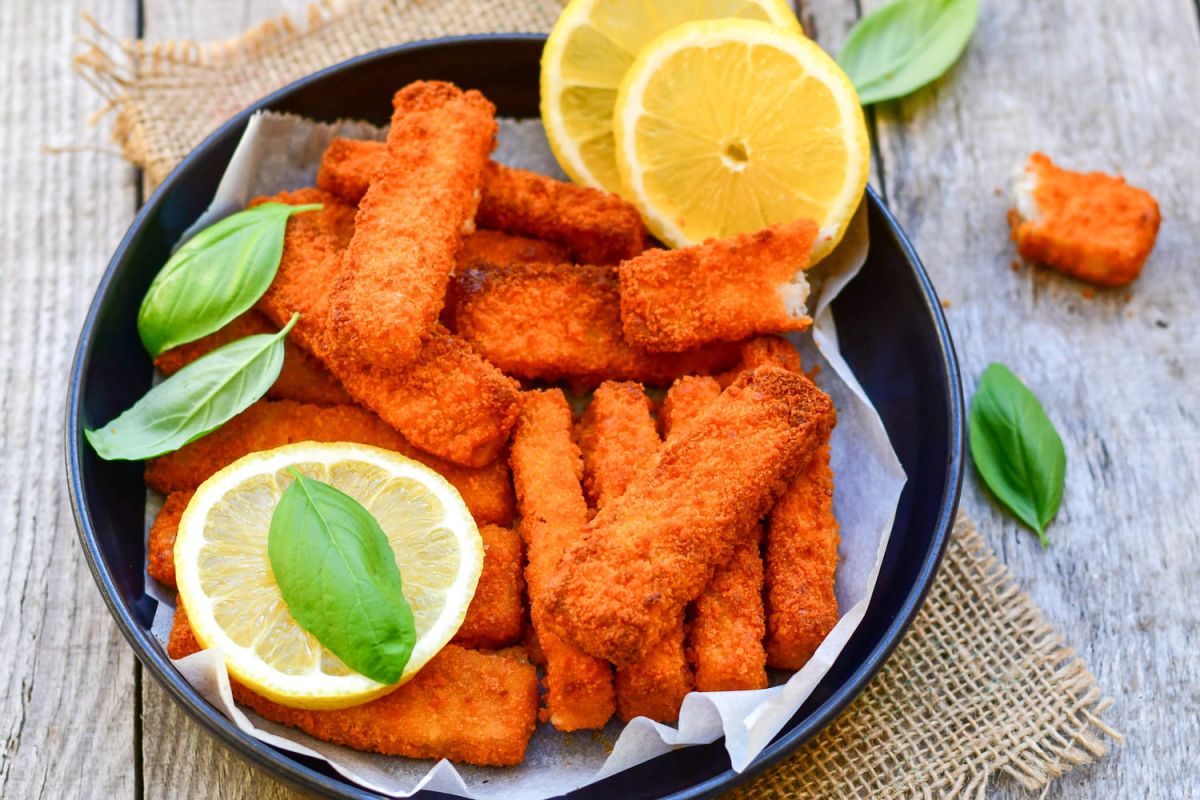 Cyril Lignac révolutionne le poisson pané avec une astuce inattendue