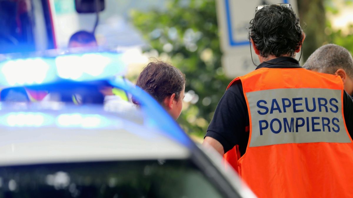 Accident au rond-point Saint-Sauveur : un homme blessé après une collision avec une voiture