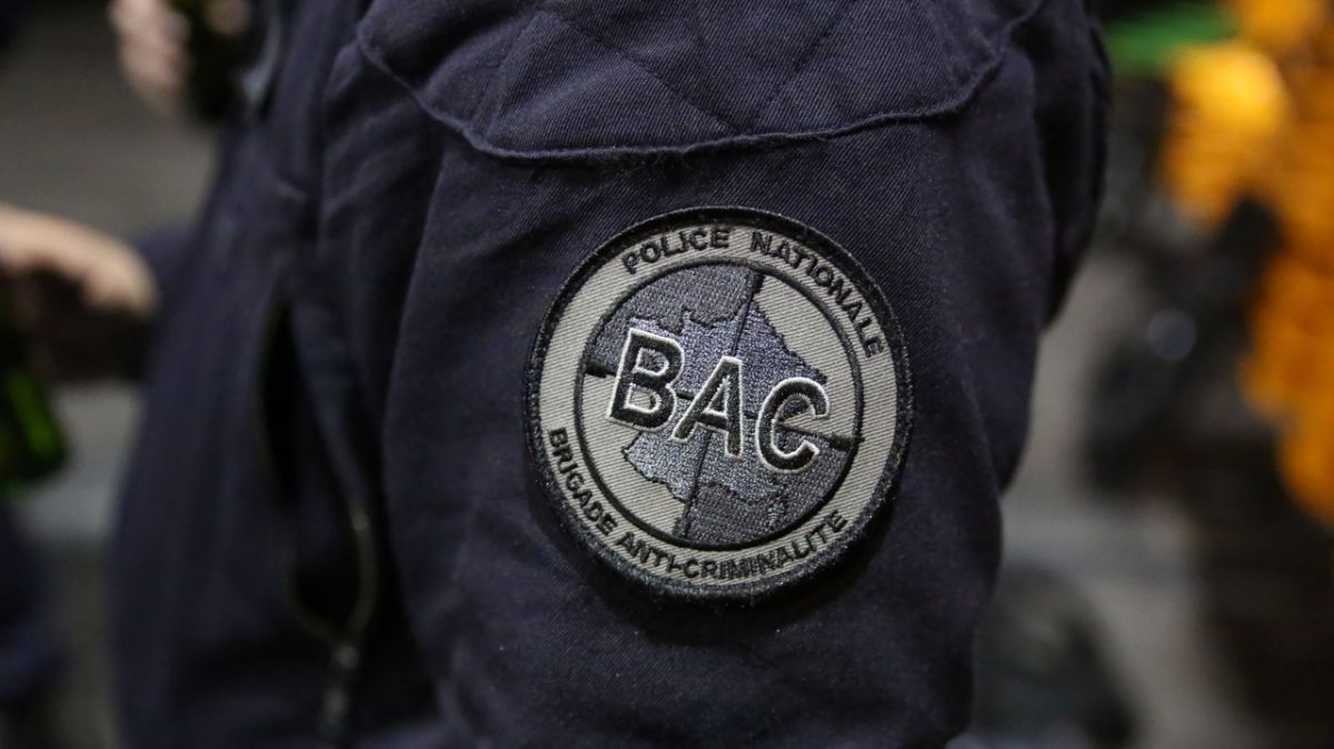Une nuit chaotique à Châteauroux : des policiers attaqués par des mortiers d'artifice