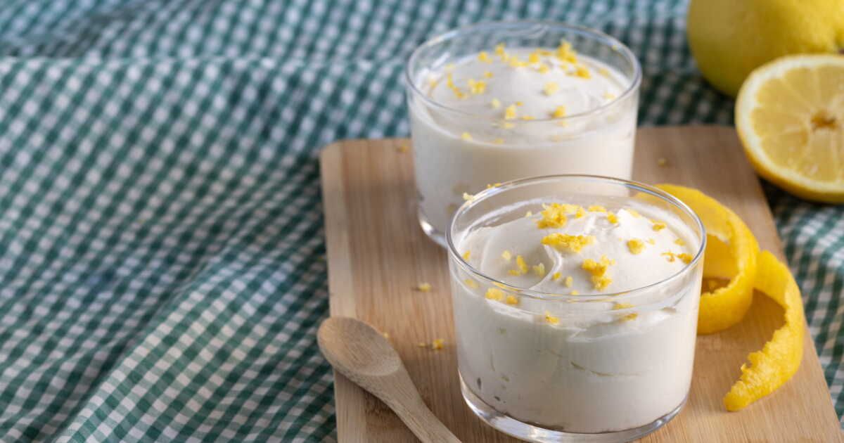 Découvrez la mousse au citron rapide : un dessert léger à savourer