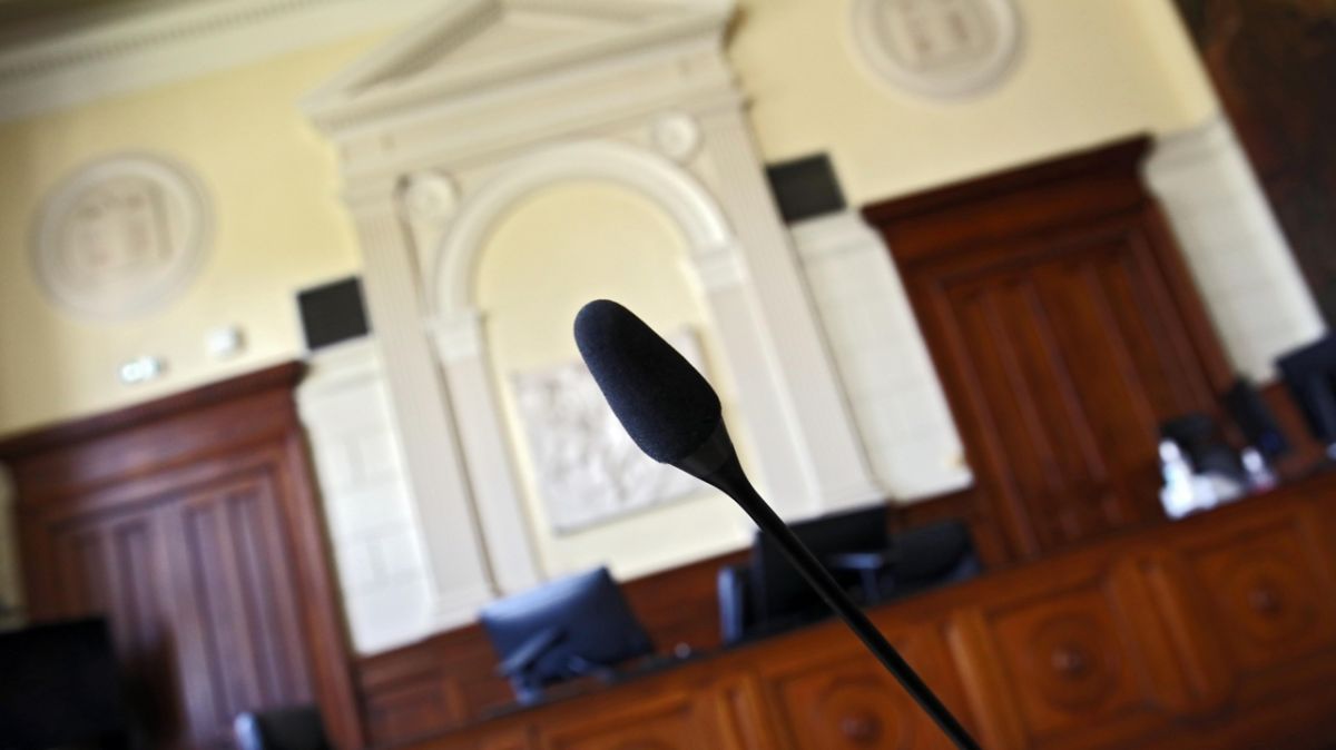 Un verdict édifiant à Orléans : des peines de prison pour un réseau pédocriminel