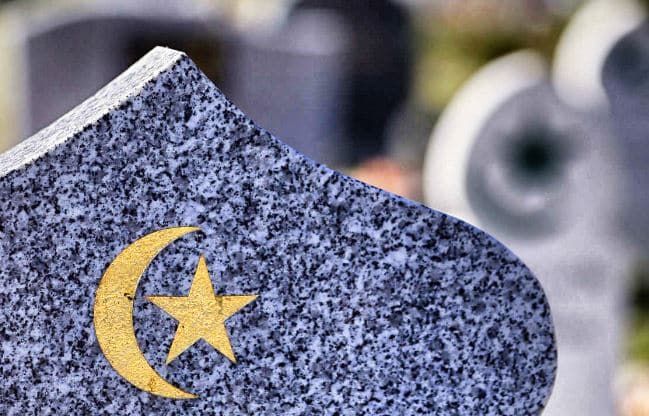 Choisir l'assurance obsèques musulmane : guide essentiel