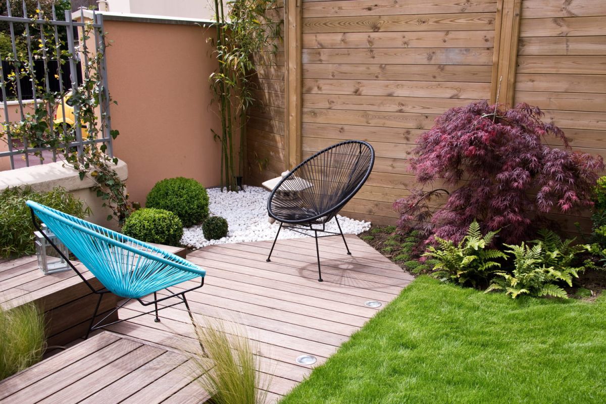 Transformez votre jardin : astuces des pros pour un espace plus grand