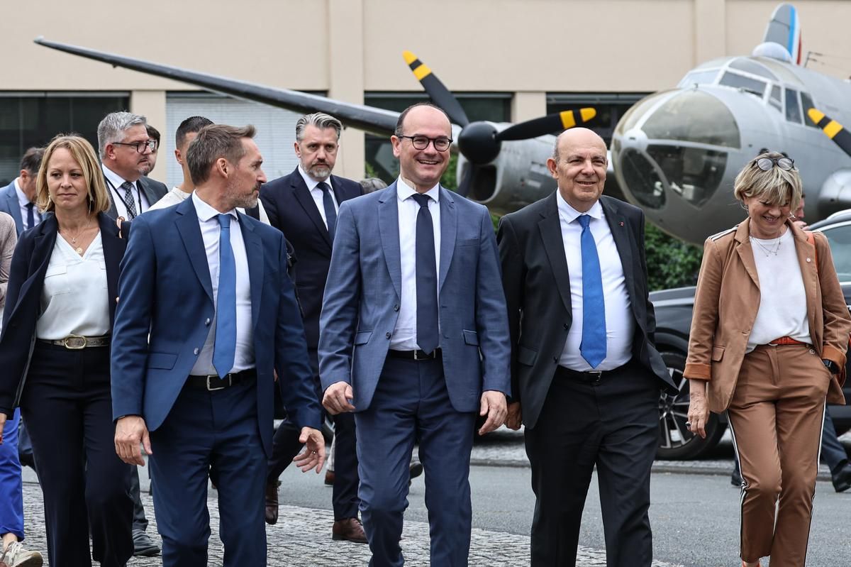 Rafale 2029 : le ministre délégué à l'industrie s'engage auprès de Dassault Aviation