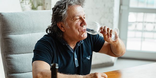 L'alcoolisme chez les seniors : un problème oublié