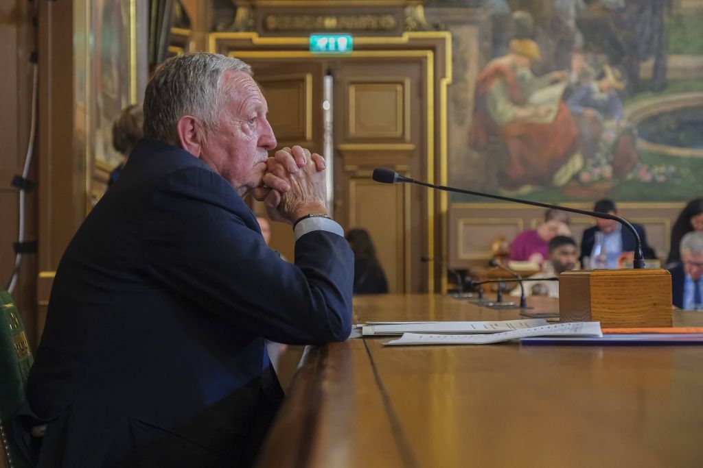 La chute spectaculaire de Jean-Michel Aulas à Lyon