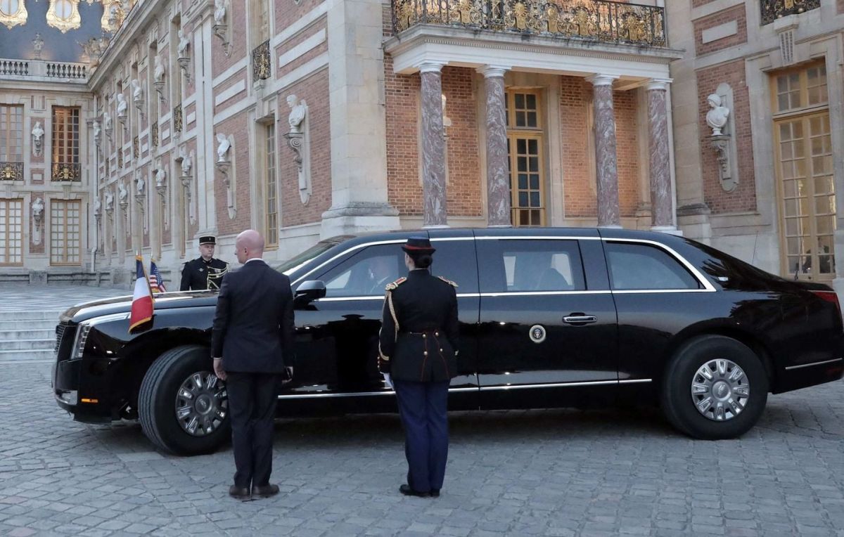 L'arrivée spectaculaire de Trump à Versailles dans sa limousine blindée