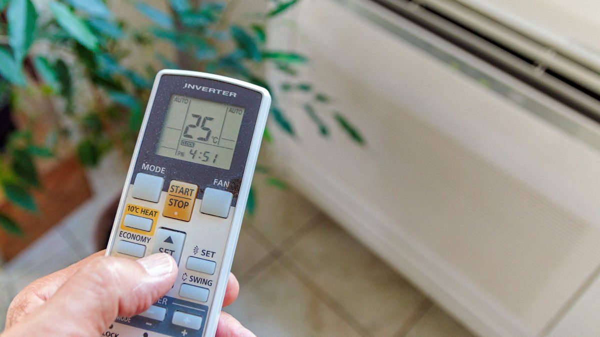 Choisir le bon climatiseur pour affronter la canicule : conseils et comparatifs