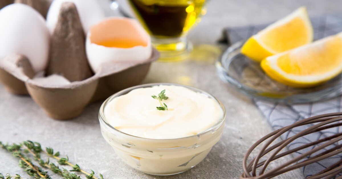 La recette de mayonnaise express de Julie Andrieu qui change tout