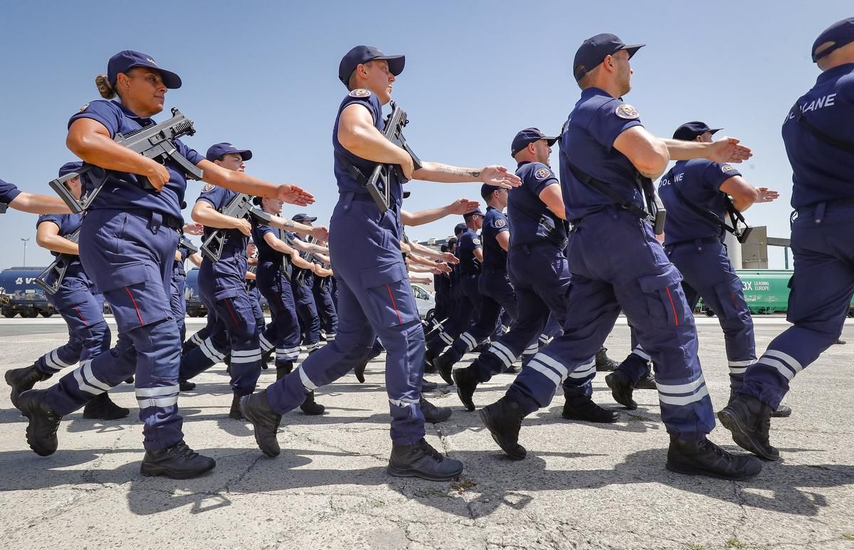 La Rochelle réinvente son défilé du 14 juillet sur l’avenue Michel-Crépeau