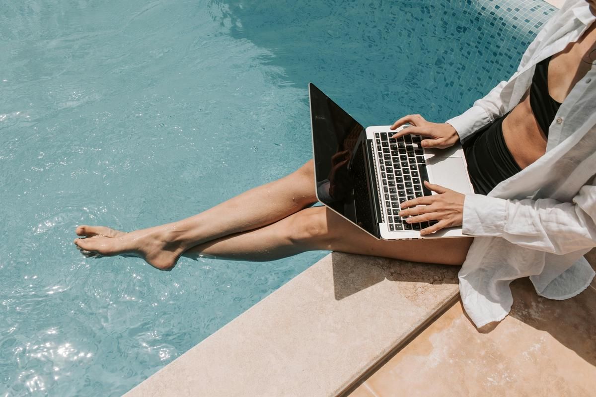 les vacances d'été et le droit à la déconnexion : quels enjeux pour les salariés ?