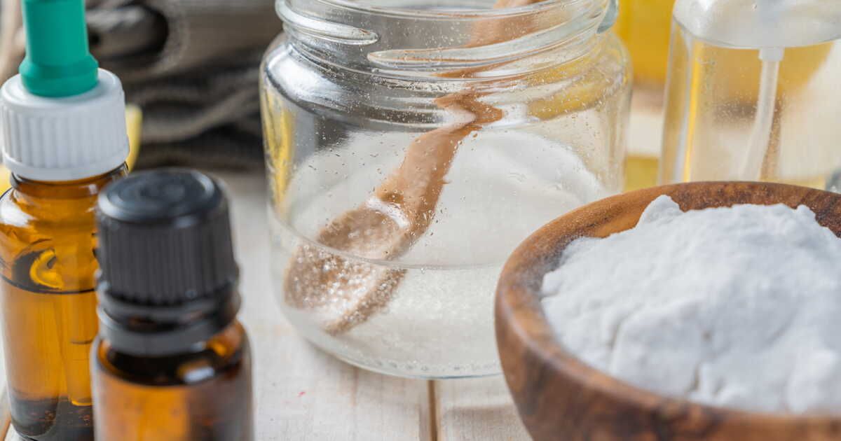 Le mélange bicarbonate et vinaigre : mythe ou vérité ? Les révélations d'un expert