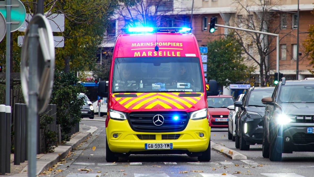 Un motard de 17 ans à l'hôpital : mystère autour d'une moto disparue à Orange