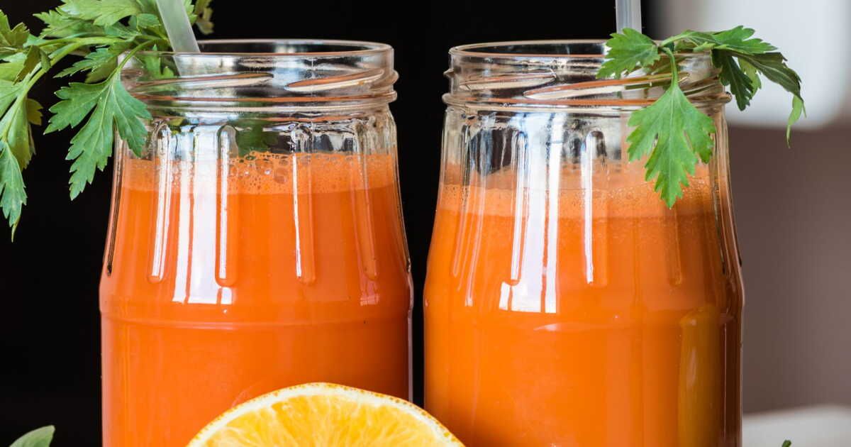 Le jus de carotte, l'allié santé pour une peau éclatante et un système immunitaire renforcé