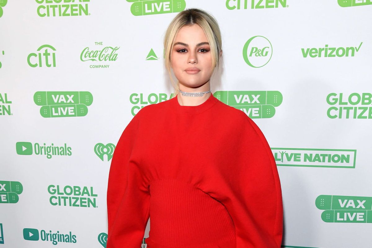 les étranges plaisirs coupables de selena gomez et d'autres stars